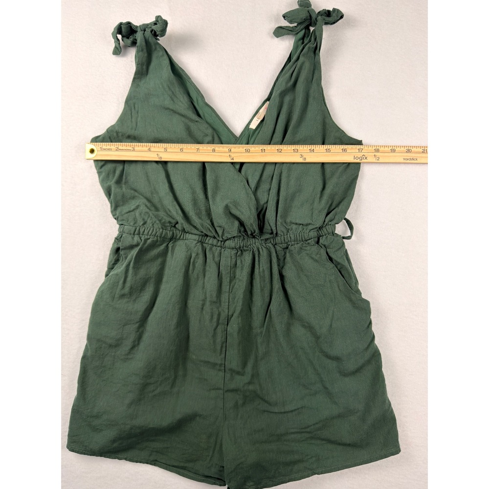 Le Lis Green Cotton Tie Shoulder Surplice Romper SM4451 Womens Large - Picture 3 of 11